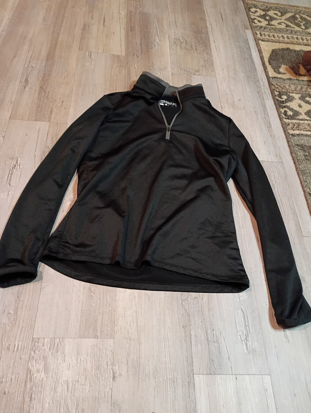 Nike - Picture 3 of 5